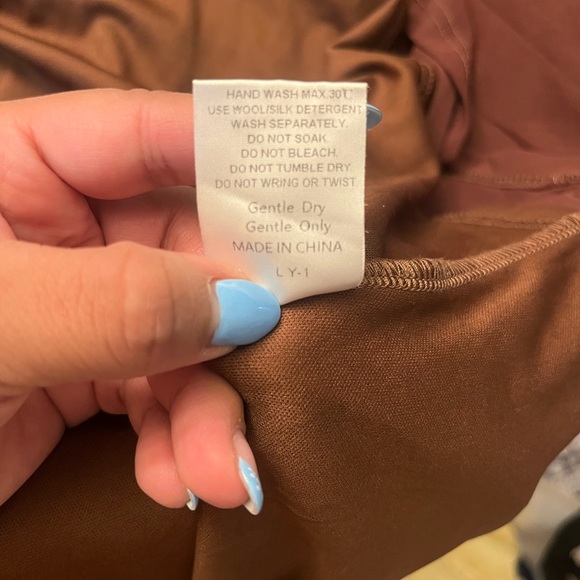 Off-Shoulder Brown Maxi Dress Size Small - Picture 5 of 6